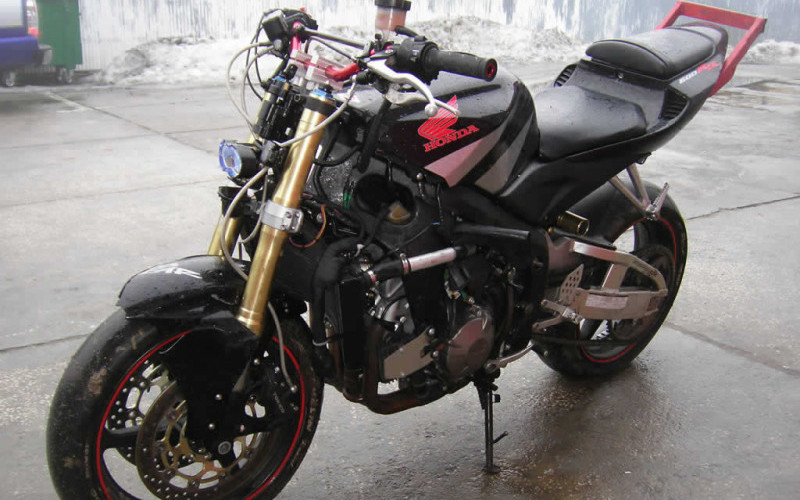 cbr600rr stunt bike
